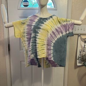 Super cute oversized T! Tye dye in the Free People style!